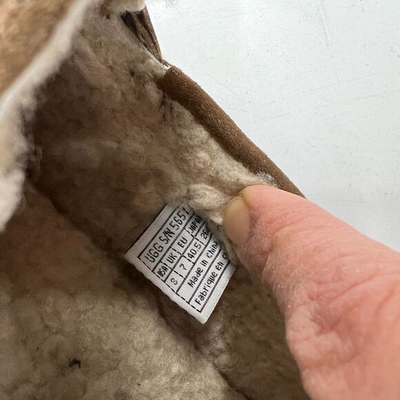 Vintage UGG Loafer Mens 8 Brown Suede Slip On Shearling Lined Slipper Shoes - Picture 8 of 12